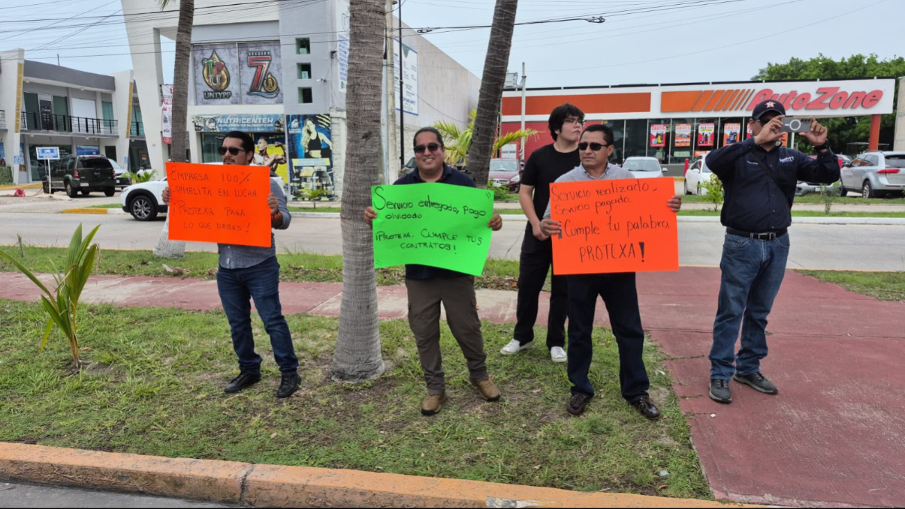 Transportistas y empresarios de grúas intensificaron su protesta contra Protexa.