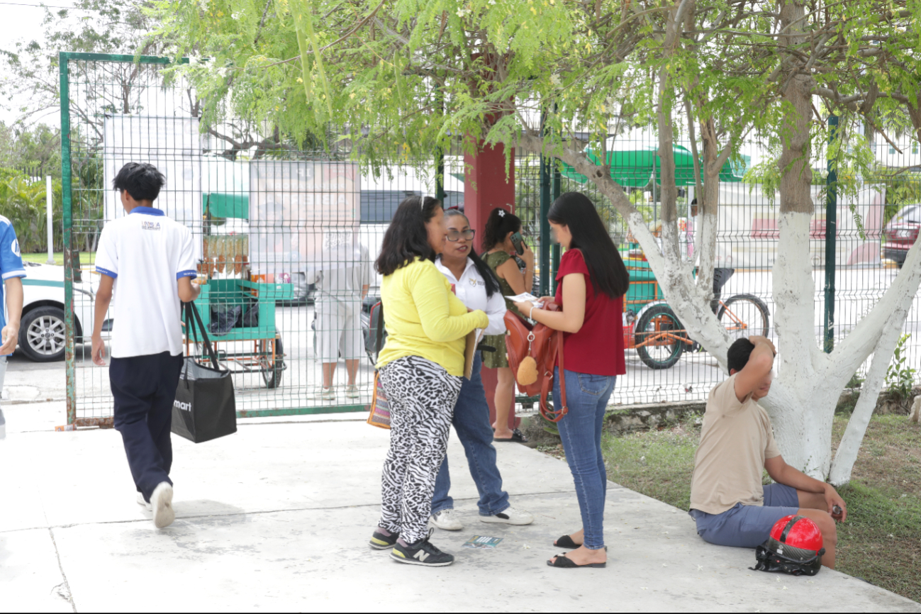 Un ama de casa no se explica cómo su hija quedó fuera; su promedio de secundaria fue de 9.3