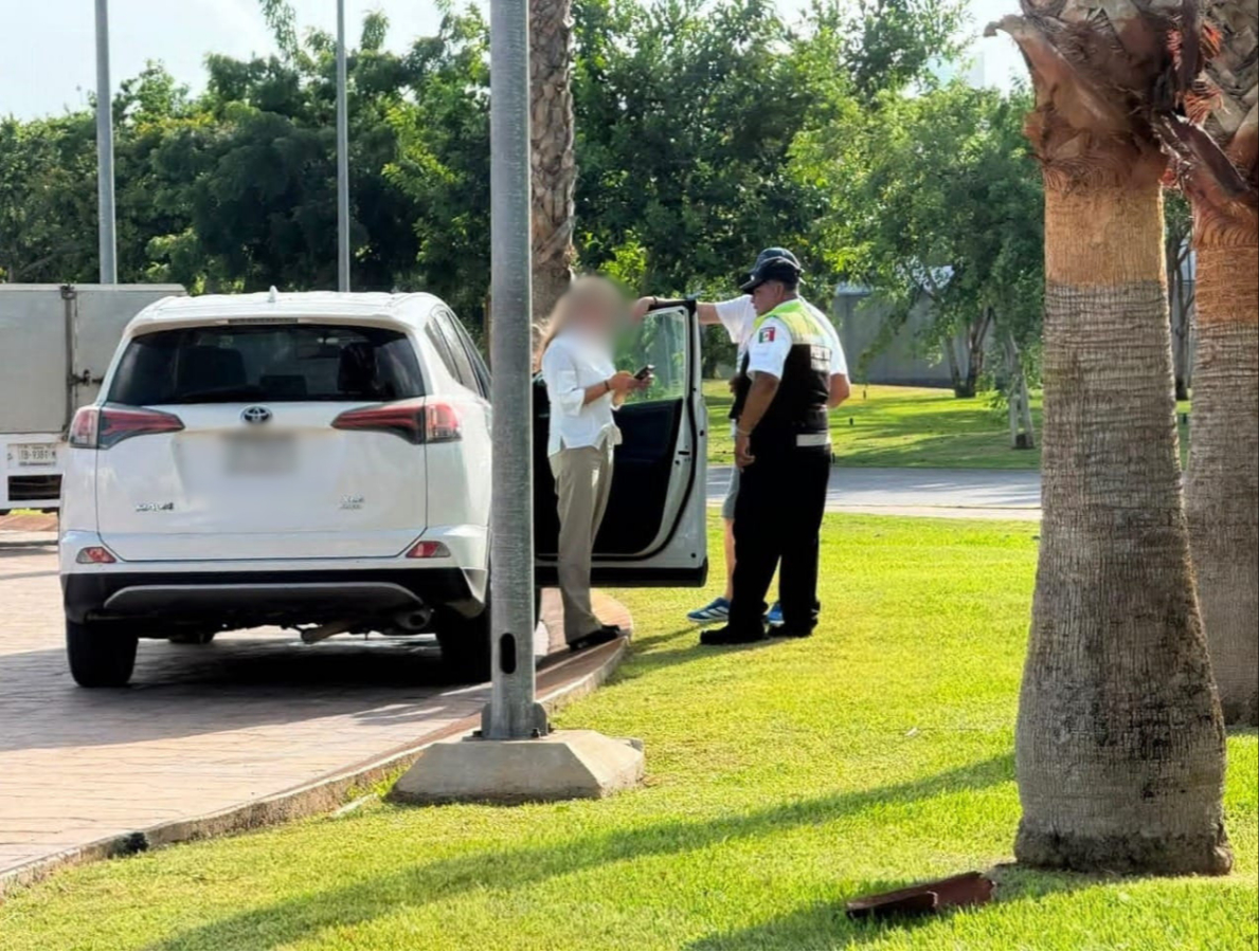 La conductora salió ilesa pese a lo aparatoso del accidente