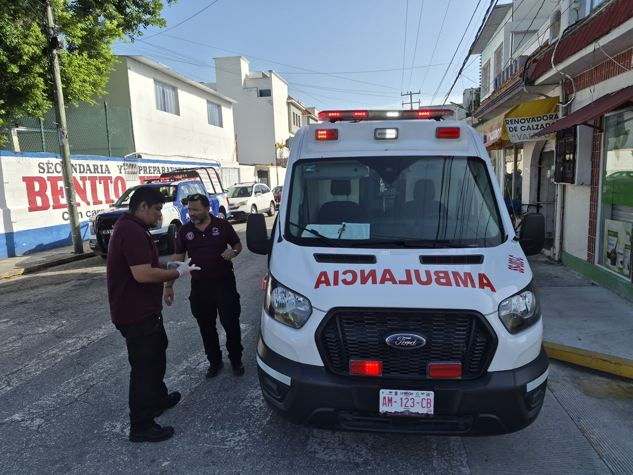 Motociclista resulta lesionado tras caer al evitar choque en la colonia Tila
