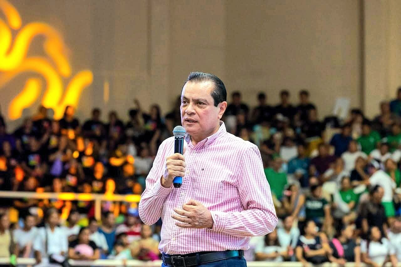 Ha sabido cambiar de partido para seguir en el Gobierno