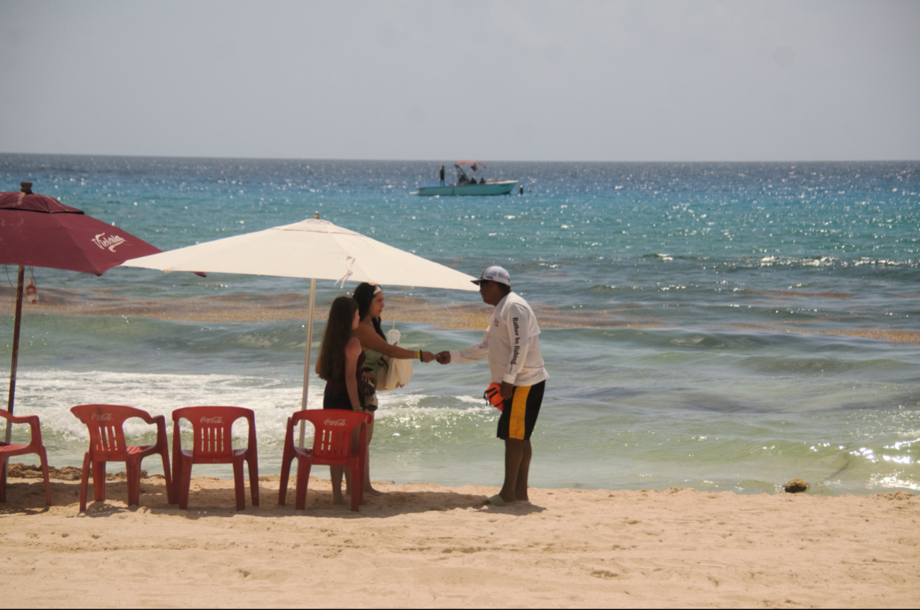 Empleados denuncian la pérdida de propinas ante el descenso del flujo de visitantes