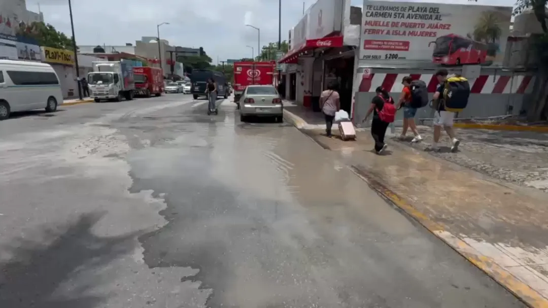 La acumulación de agua lleva un total de tres semanas