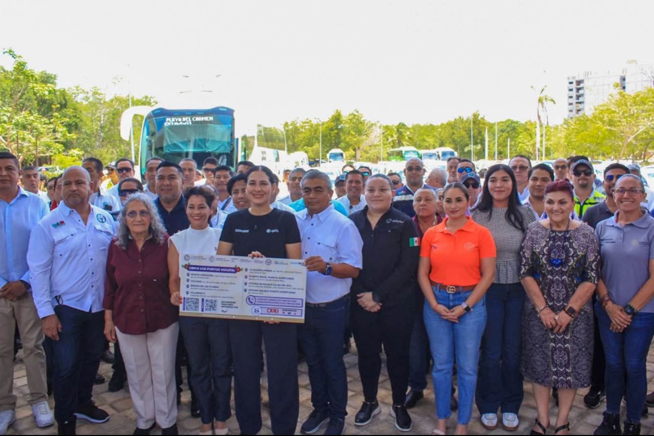 Él mismo se hace presentar como “voz de las comunidades indígenas”.