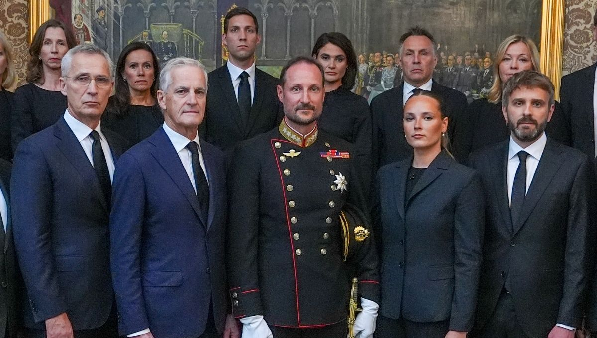Haakon se convirtió de manera inmediata en rey y posteriormente se reunió con el Gobierno en un Consejo de Estado extraordinario