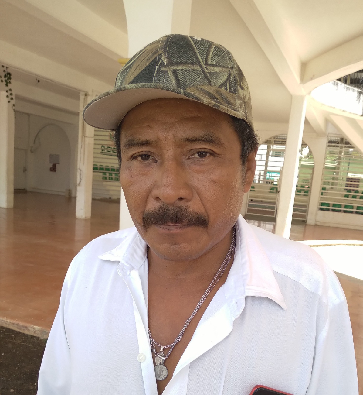 El excomisario Lorenzo Haas Chan exigió al INAH implementar un plan para salvar las dos estructuras remanentes.