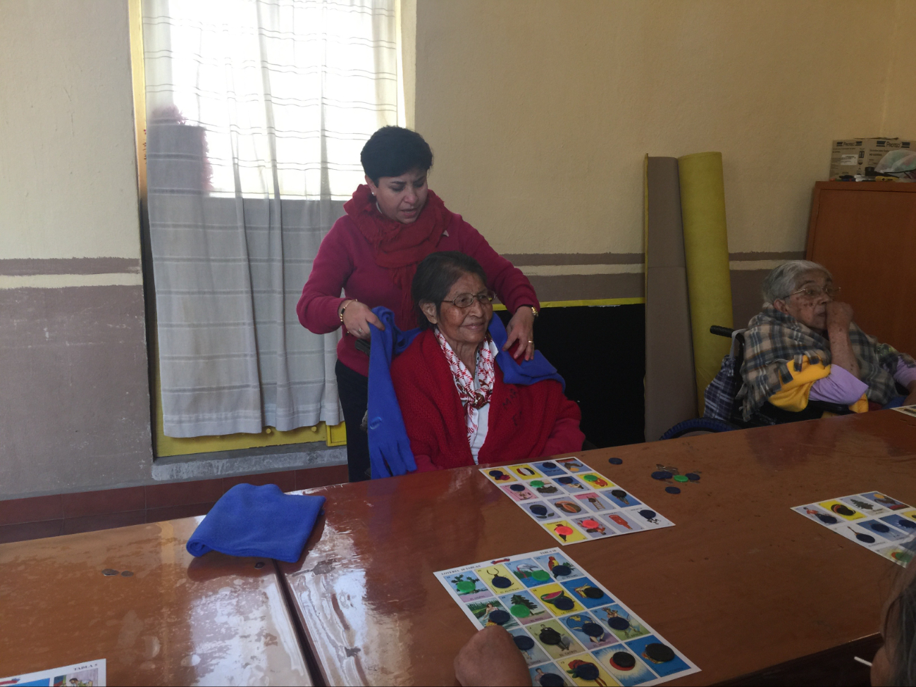 Las mujeres representan la mayoría, con 60 mil 116 adultas mayores.