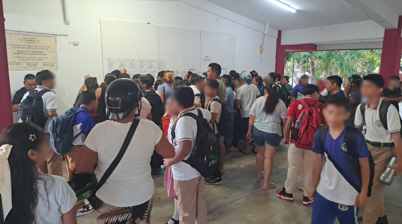 El regreso a clases en Tulum incluyó la entrega de paquetes escolares y libros de texto