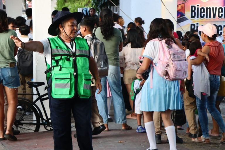 Nuevos requisitos de inscripción en Playa del Carmen causaron confusión