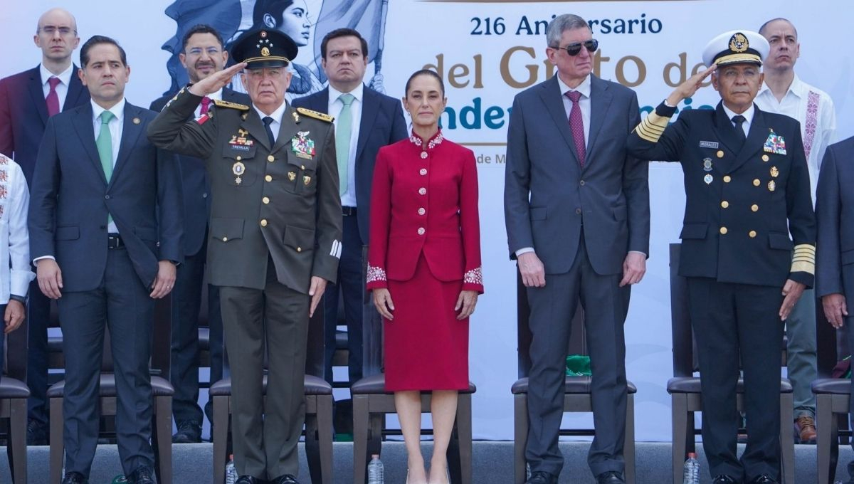 La presidenta de México, Claudia Sheinbaum, encabezó en el Zócalo de la CDMX el Desfile Militar por el 2016 Aniversario de la Independencia