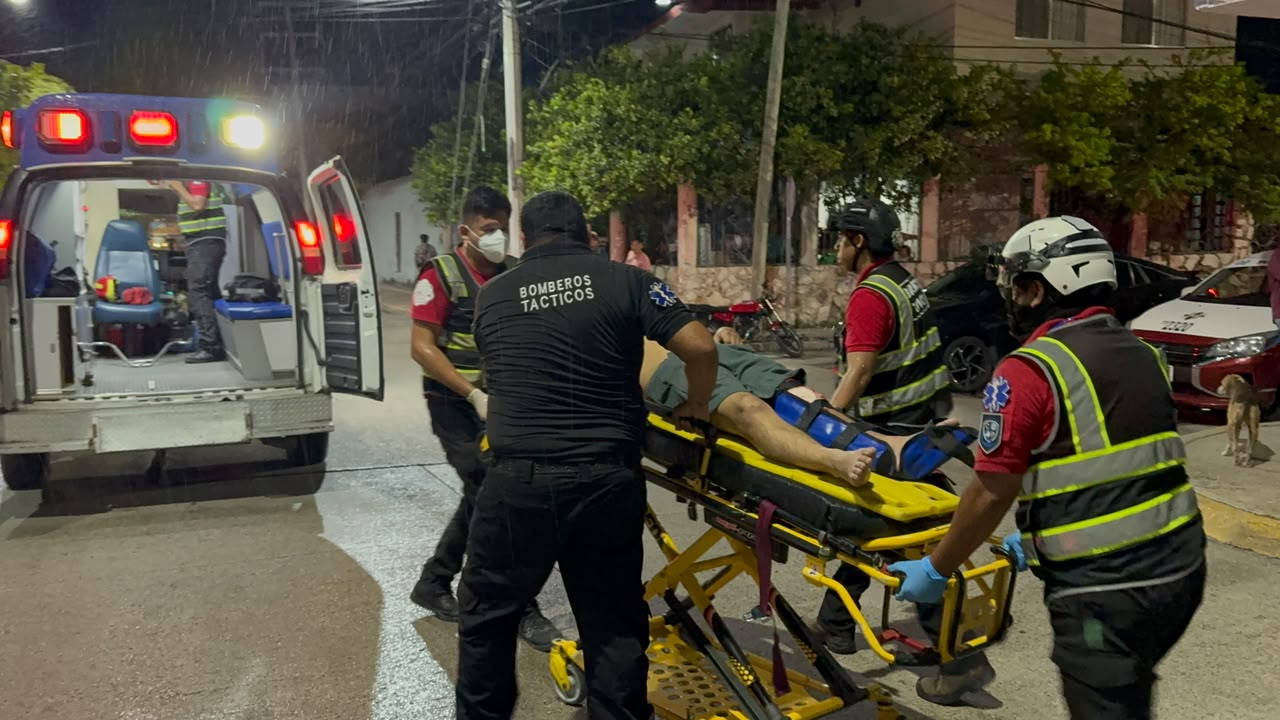 Otro motociclista se accidenta contra el mismo árbol en Benito Juárez