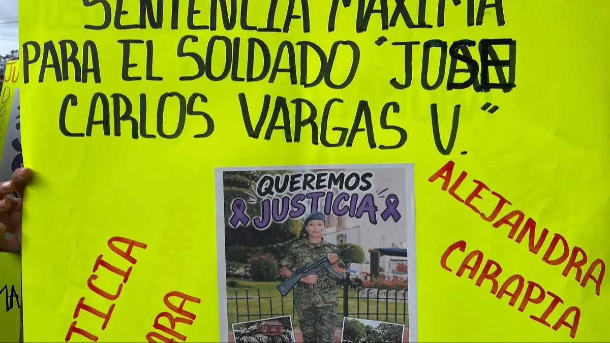 Familiares y amigos de Alejandra realizaron una marcha el viernes hacia el Cereso de Irapuato para exigir justicia y la aplicación de la pena máxima