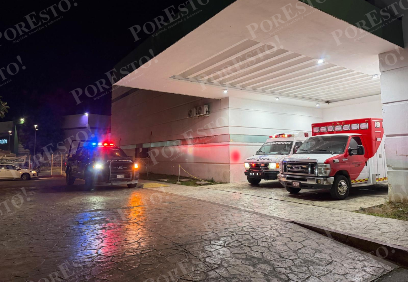 Policías municipales acudieron al lugar tras el reporte al 911 y posteriormente se trasladaron al hospital para recabar información sobre la agresión