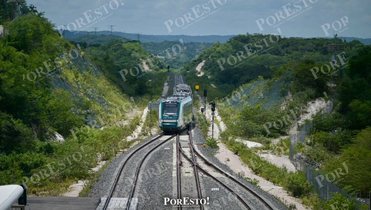 Las imágenes del día: Tren Maya, graduaciones y la vida cotidiana en Campeche