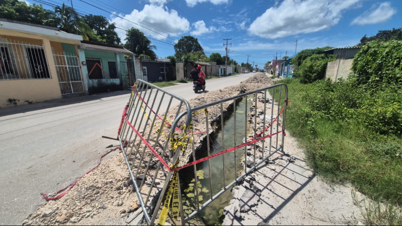 Vecinos de la colonia Nueva Esperanza, en Champotón, manifestaron su malestar por el avance lento de una obra hidráulica.