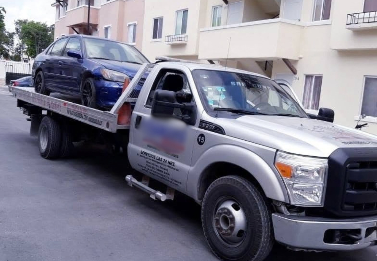 Exigen frenar presuntos abusos en cobros de grúas y corralones en Tulum
