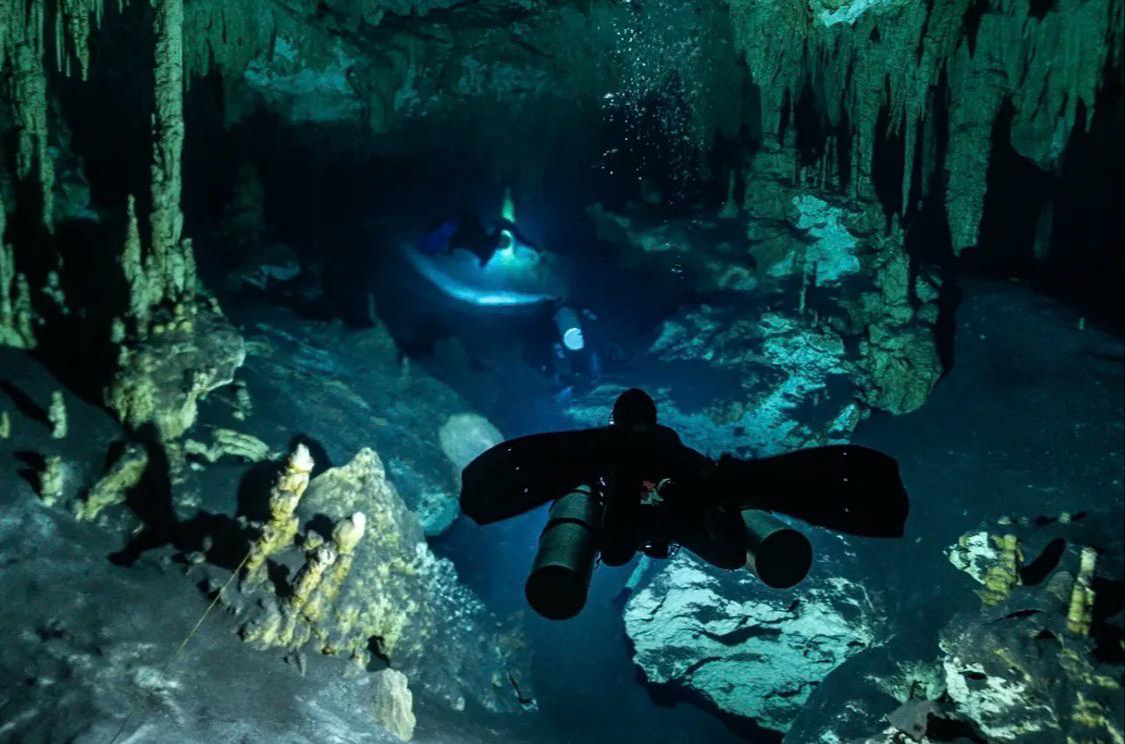 El sistema Sac Actún está integrado por cientos de kilómetros de pasajes subacuáticos que conectan a más de 200 cenotes