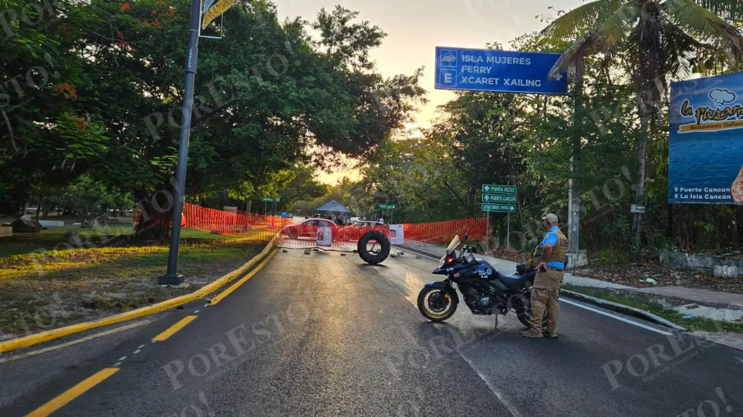 Madres Buscadoras bloquearon entrada a la zona hotelera de Cancún por la desaparición de niña de 3 años