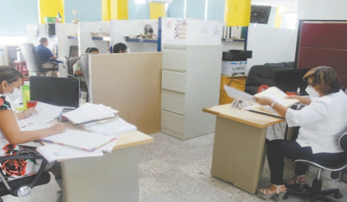 Ambos municipios tienen hasta el 19 de octubre para actualizar su portal con datos del 2020. Foto Eric Castillo.