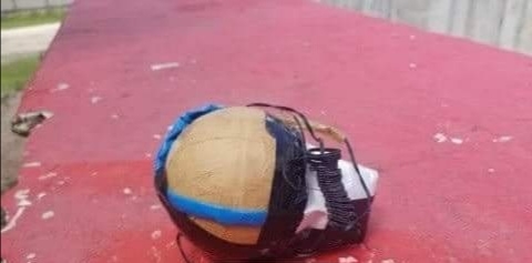 No se trataba de un artefacto explosivo, sino de un juego pirotécnico conocido como bomba de humo. Foto: Por Esto! No se trataba de un artefacto explosivo, sino de un juego pirotécnico conocido como bomba de humo. Foto: Por Esto!