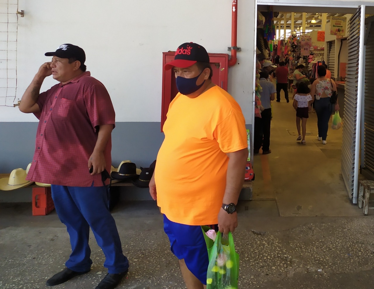 Aseguró que todas las acciones que ahí se llevan a cabo corre a cuenta de los locatarios. Foto: Juan García Aseguró que todas las acciones que ahí se llevan a cabo corre a cuenta de los locatarios. Foto: Juan García