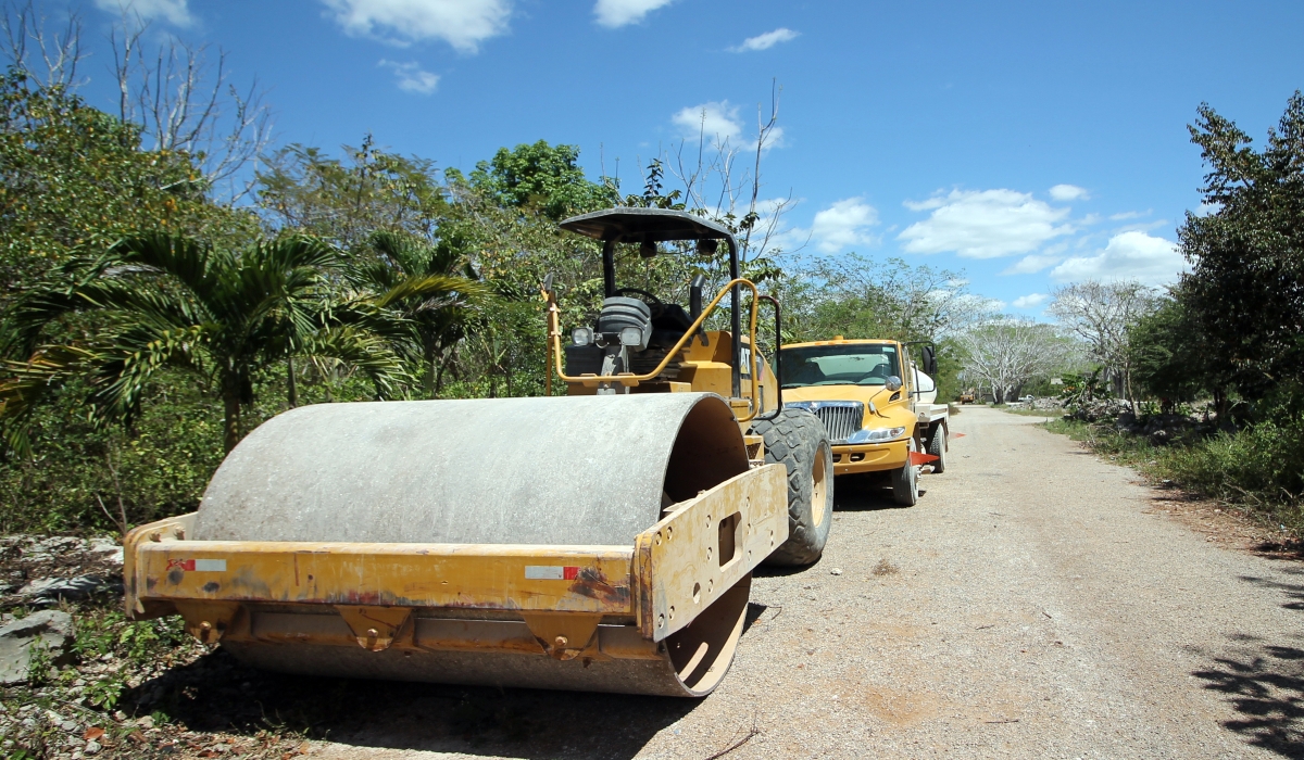 Las obras públicas estatales son de la SCT, la Comisión de
Agua Potable y Alcantarillado y el Ifeqroo. Foto: Mario Hernández. Las obras públicas estatales son de la SCT, la Comisión de
Agua Potable y Alcantarillado y el Ifeqroo. Foto: Mario Hernández.