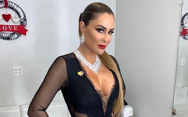 Instagram @ninelconde Instagram @ninelconde