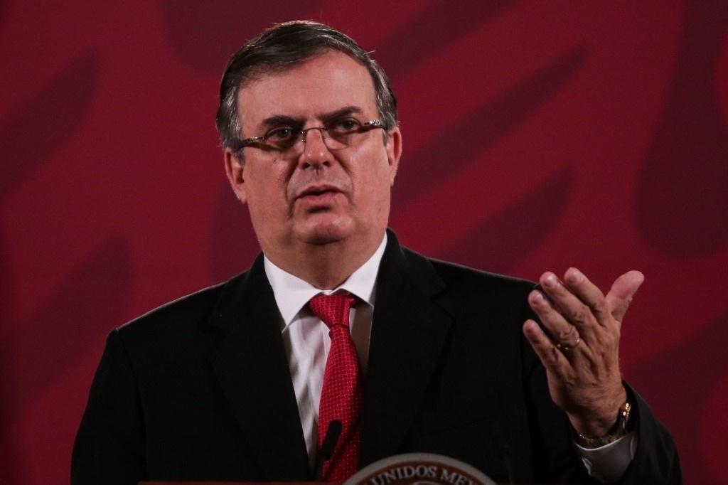 Marcelo Ebrard fue enviado a Londres en representación de México
