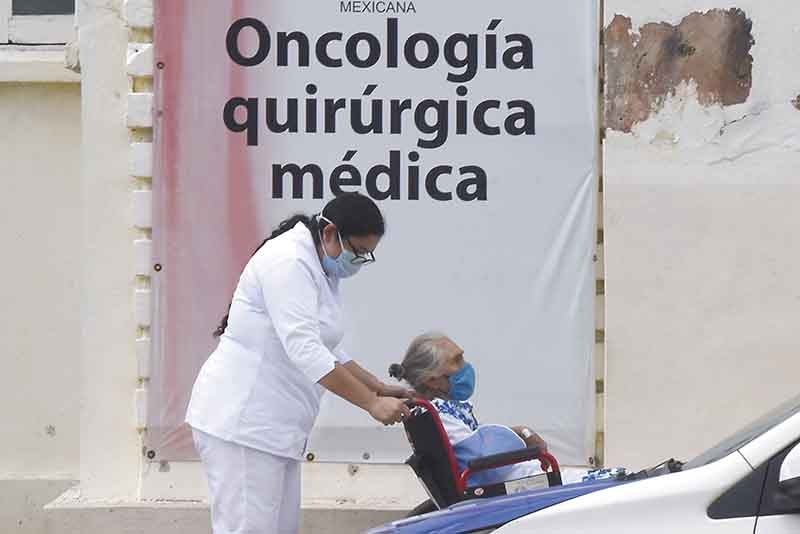 Durante 2019 se presentaron 240 casos de cáncer de mama, de los cuales 100 mujeres ya fallecieron. Foto: Cuautémoc Moreno Durante 2019 se presentaron 240 casos de cáncer de mama, de los cuales 100 mujeres ya fallecieron. Foto: Cuautémoc Moreno