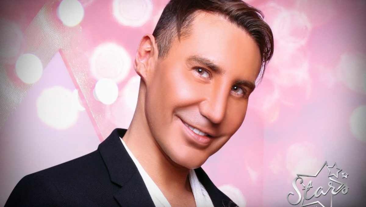 El profesional de la belleza atendió a estrellas como Belinda Foto: Especial