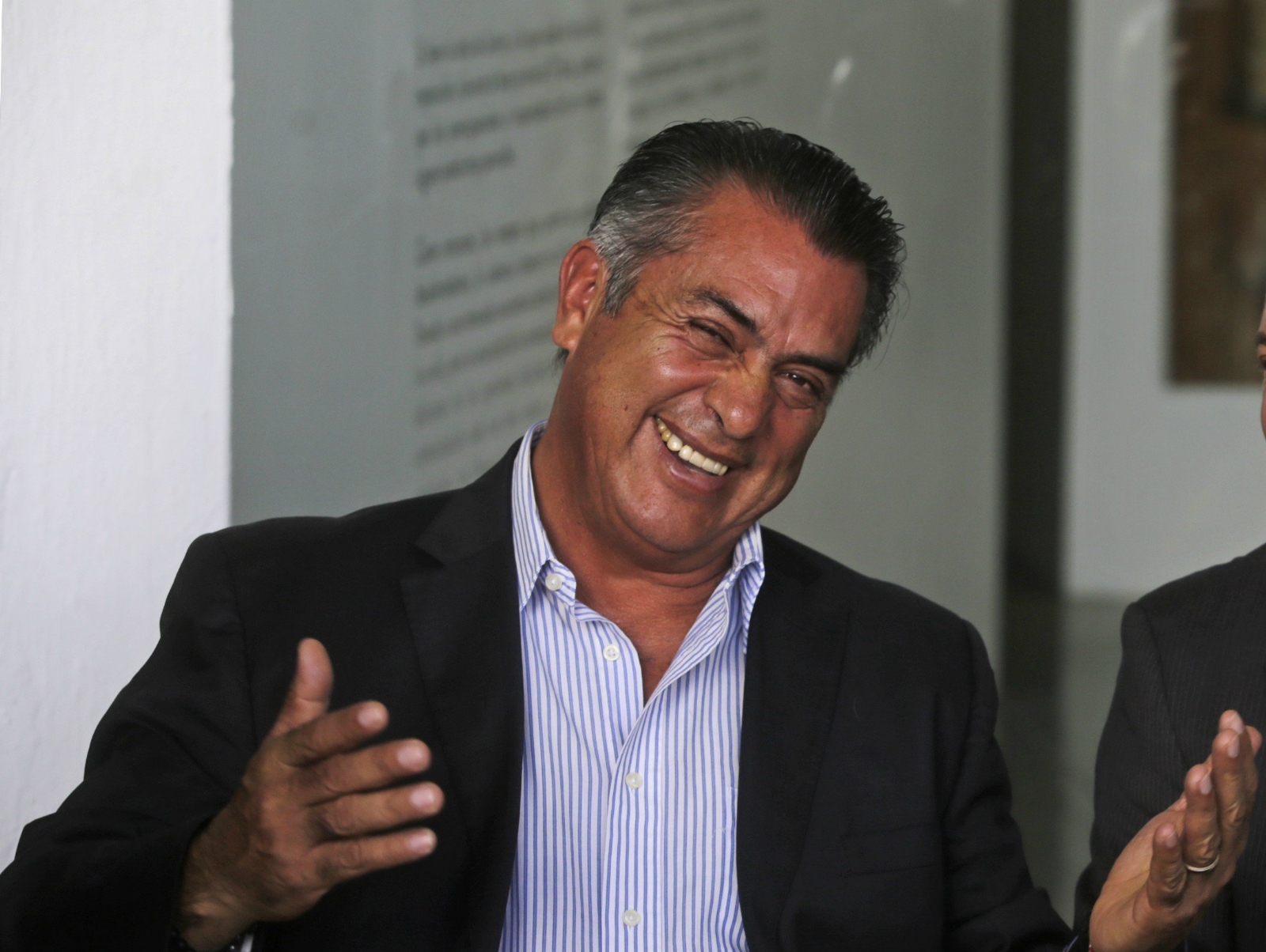 'El Bronco' fue intervenido quirúrgicamente debido a las afecciones en el intestino grueso que padece, que lo llevaron a permanecer más de un mes hospitalizado en Nuevo León