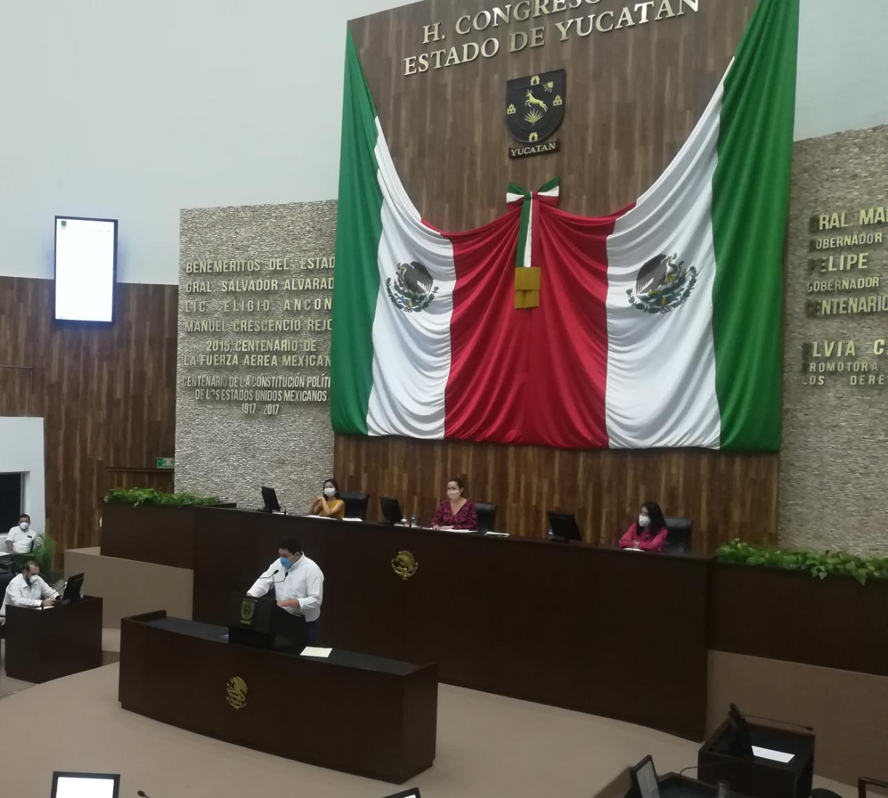 El legislador local mencionó lo costoso que es mantener un paso a desnivel que hoy se mantiene inundado. Foto: David Rico