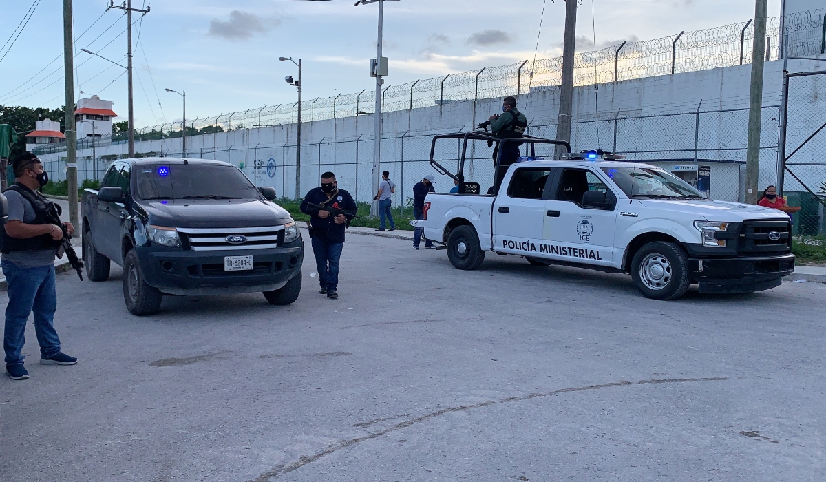 Quintana Roo tiene 200 personas para servicios periciales
y/o médicos forenses. Foto: Jorge Delgado