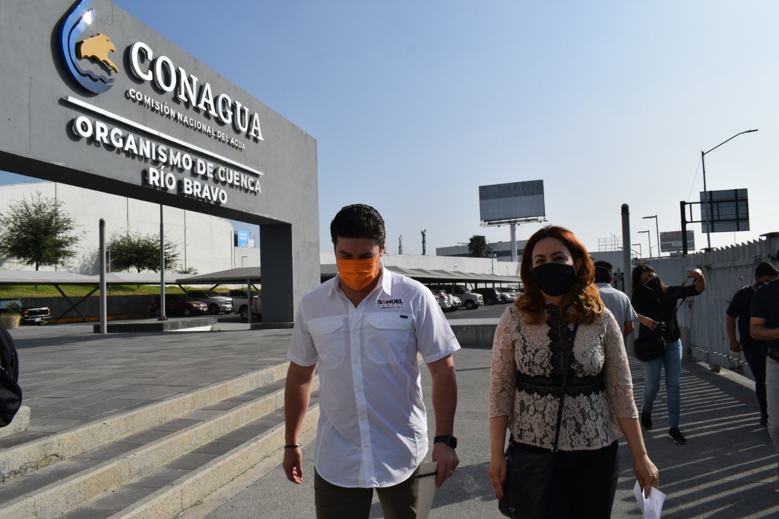 'Nos quieren quitar el agua', reclama Samuel García a AMLO