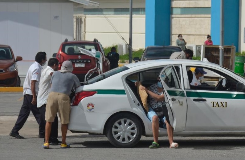 El Instituto pidió a los ciudadanos reportar malas prácticas como aumento de tarifas, cambios de ruta o mal servicio. Foto ilustrativa: Manuel Hernández