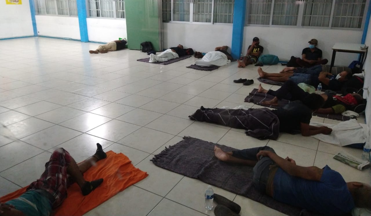 Apenas notaron una mejoría en las condiciones climatológicas y las personas decidieron retornar a sus hogares. Foto: Romana Mora. Apenas notaron una mejoría en las condiciones climatológicas y las personas decidieron retornar a sus hogares. Foto: Romana Mora.