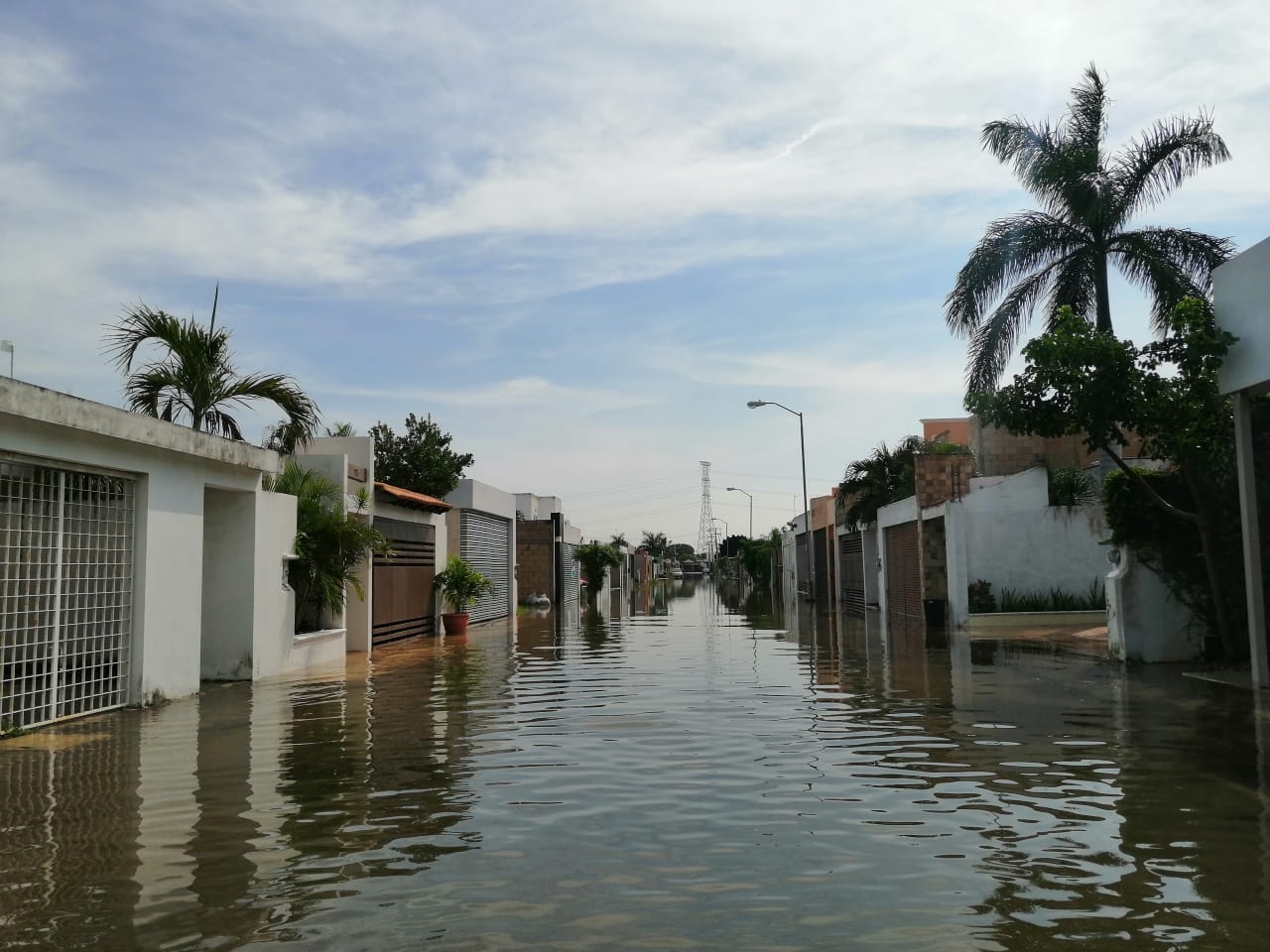 Doctores particulares han confirmado los padecimientos entre los vecinos. Foto: Por Esto!