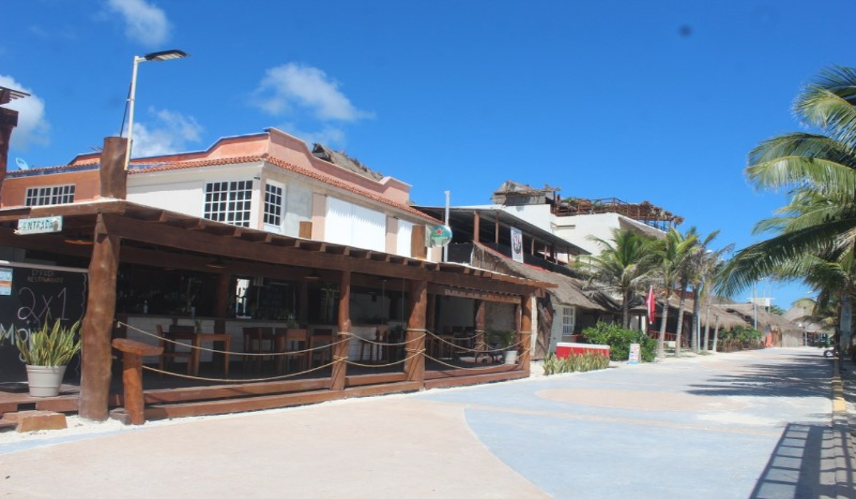 Durante los últimos ocho meses los empresarios de Mahahual no han tenido ingresos. Foto: Manuel Collí. Durante los últimos ocho meses los empresarios de Mahahual no han tenido ingresos. Foto: Manuel Collí.