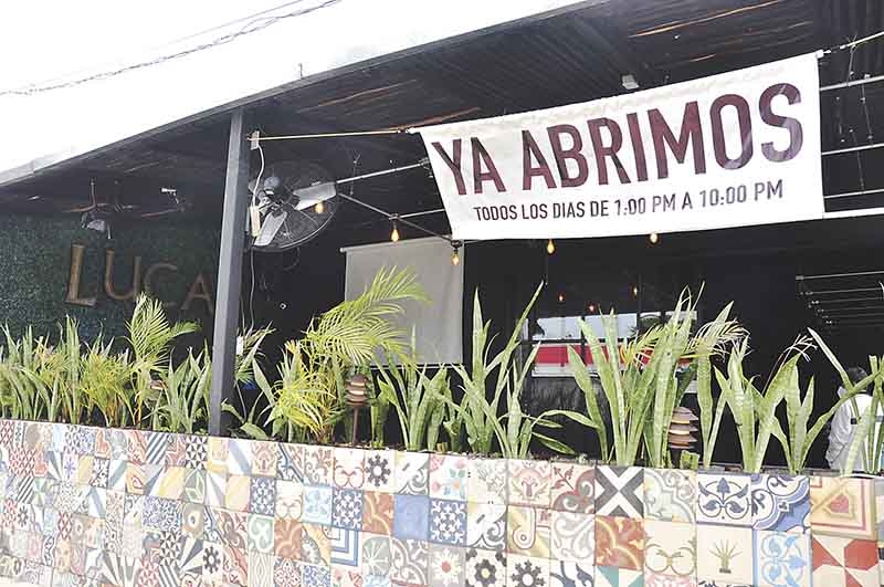 La industria restaurantera genera cerca de 75,000 empleos directos, de los cuales varios miles se han perdido. Foto: Víctor Gijón La industria restaurantera genera cerca de 75,000 empleos directos, de los cuales varios miles se han perdido. Foto: Víctor Gijón
