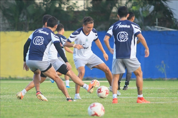 FOTO: Oficial