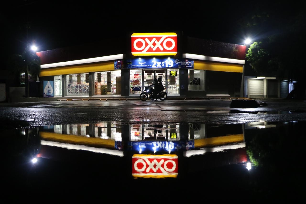 Hasta las 23:00 horas en Cancún no se habían sentido los efectos del Huracán Delta Foto: Jorge Delgado Hasta las 23:00 horas en Cancún no se habían sentido los efectos del Huracán Delta Foto: Jorge Delgado