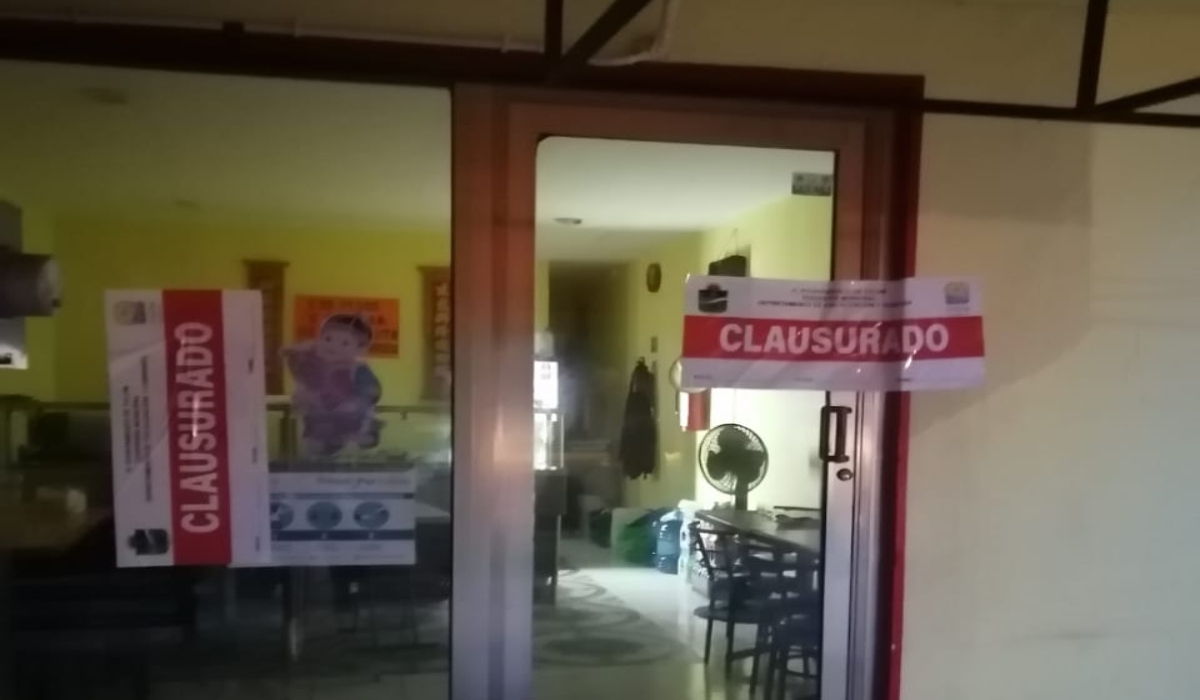 Cinco negocios no cumplieron con la disposición. Foto: Romana Mora.