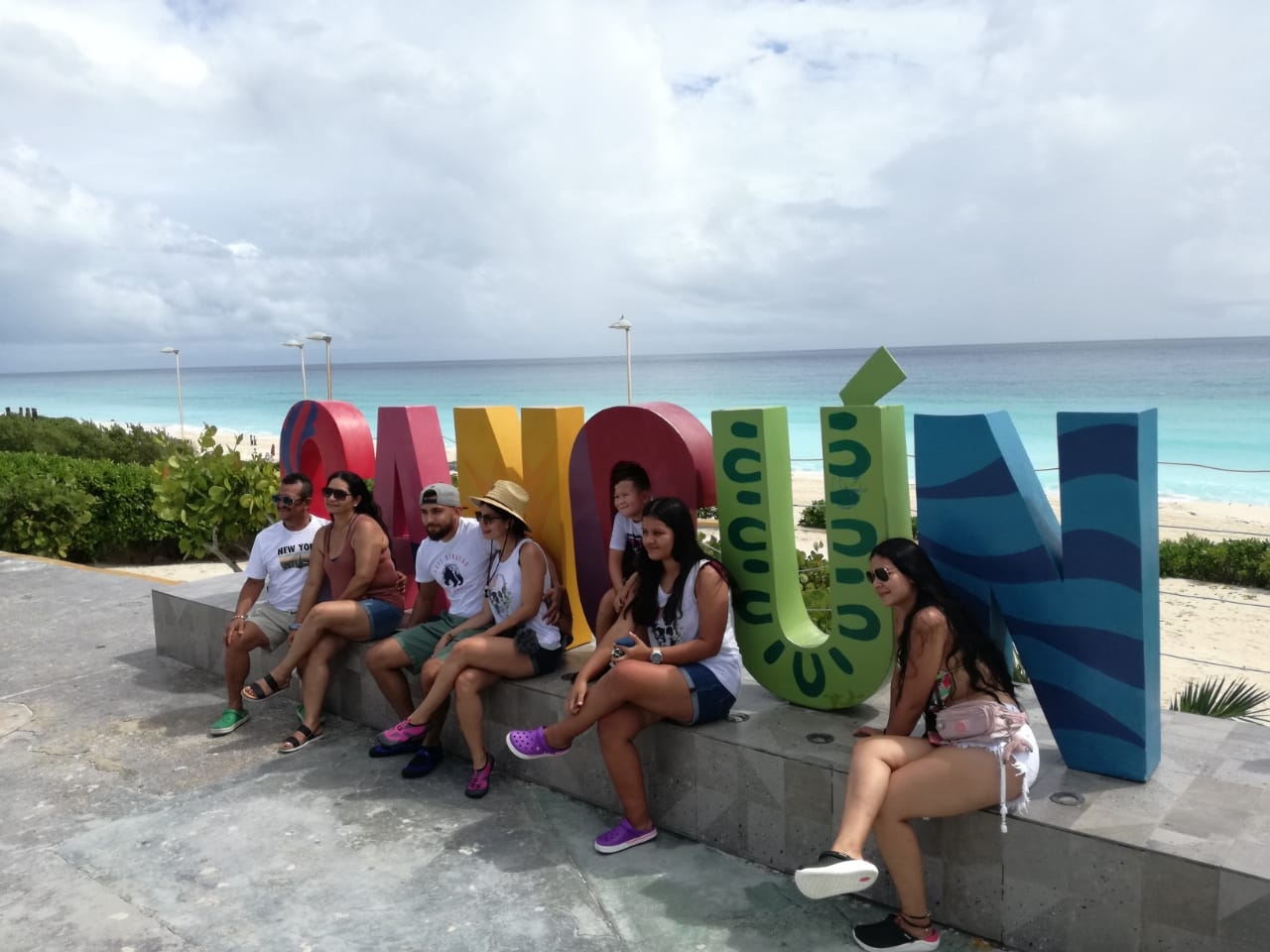 Quintana Roo reporta 300 nuevos contagios de COVID-19 y 47 fallecimientos