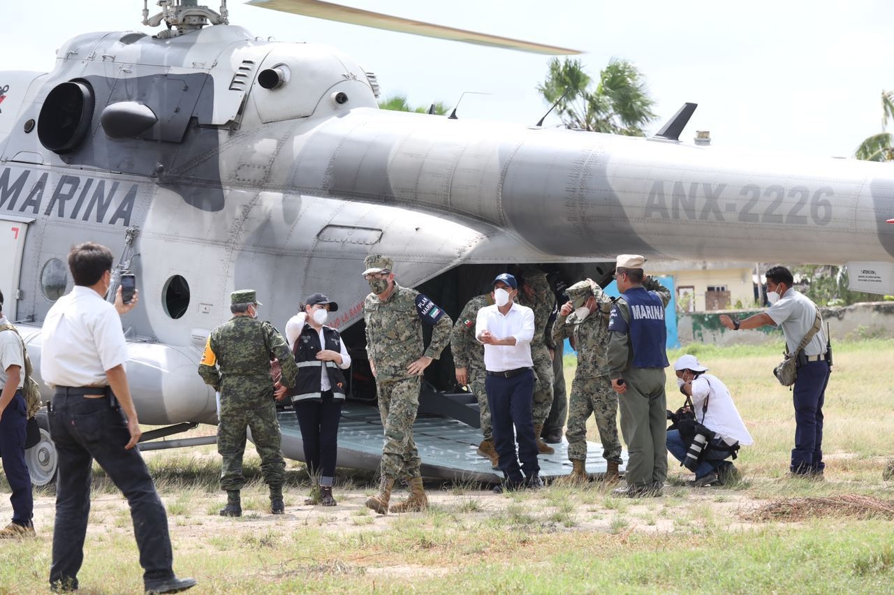 El recorrido fue hecho con autoridades de Protección Civil y la Secretaría de Marina Foto:Oficial