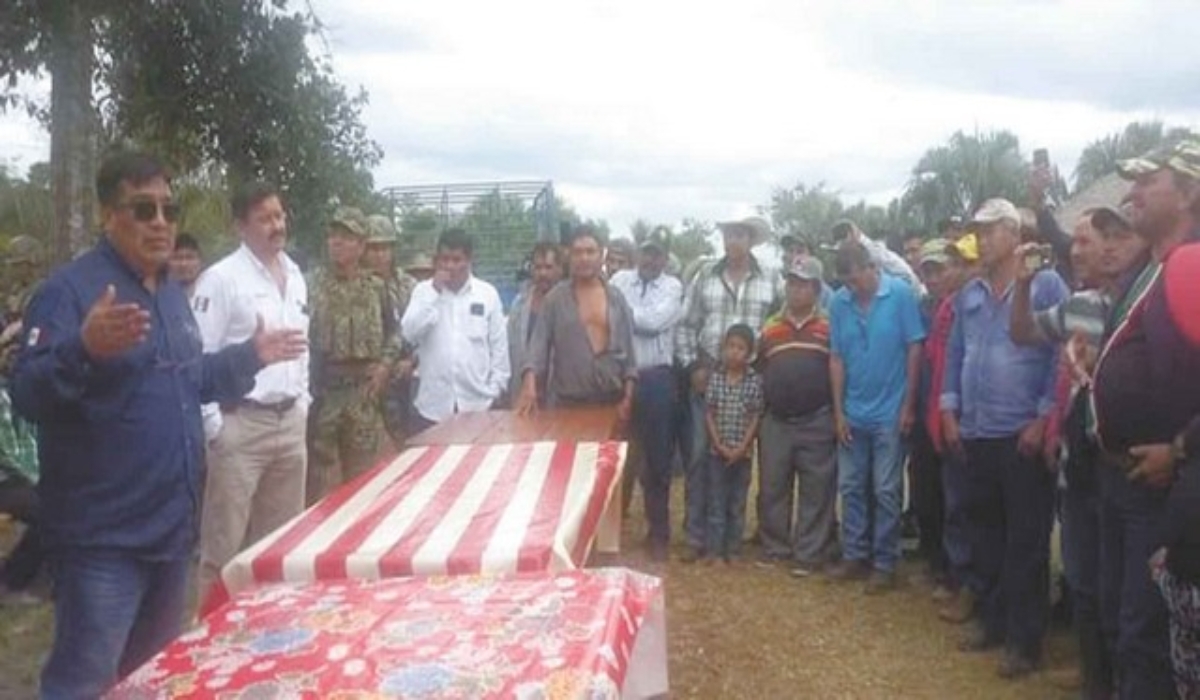 No hubo acuerdos en la reunión de autoridades y habitantes en La Tigra. Foto: Emmanuel Pérez.