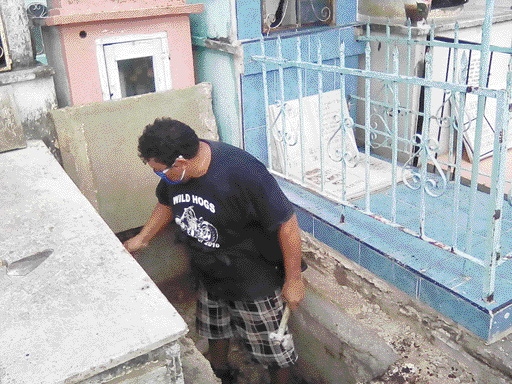No tenemos horario para el trabajo, ya que, sí tenemos que madrugar lo hacemos. Foto: José Alfredo Islas Chuc No tenemos horario para el trabajo, ya que, sí tenemos que madrugar lo hacemos. Foto: José Alfredo Islas Chuc