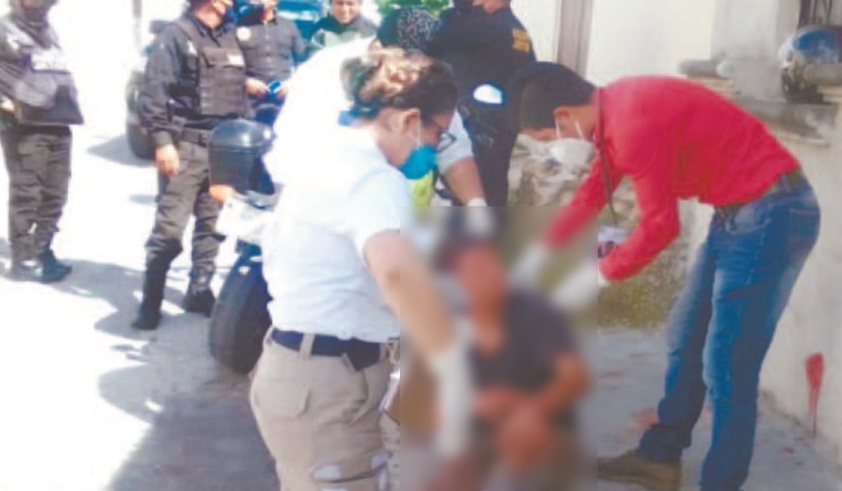 La PEP atendió al hombre que fue golpeado por los vecinos de la colonia Miguel Hidalgo. Foto: Dismar Herrera.