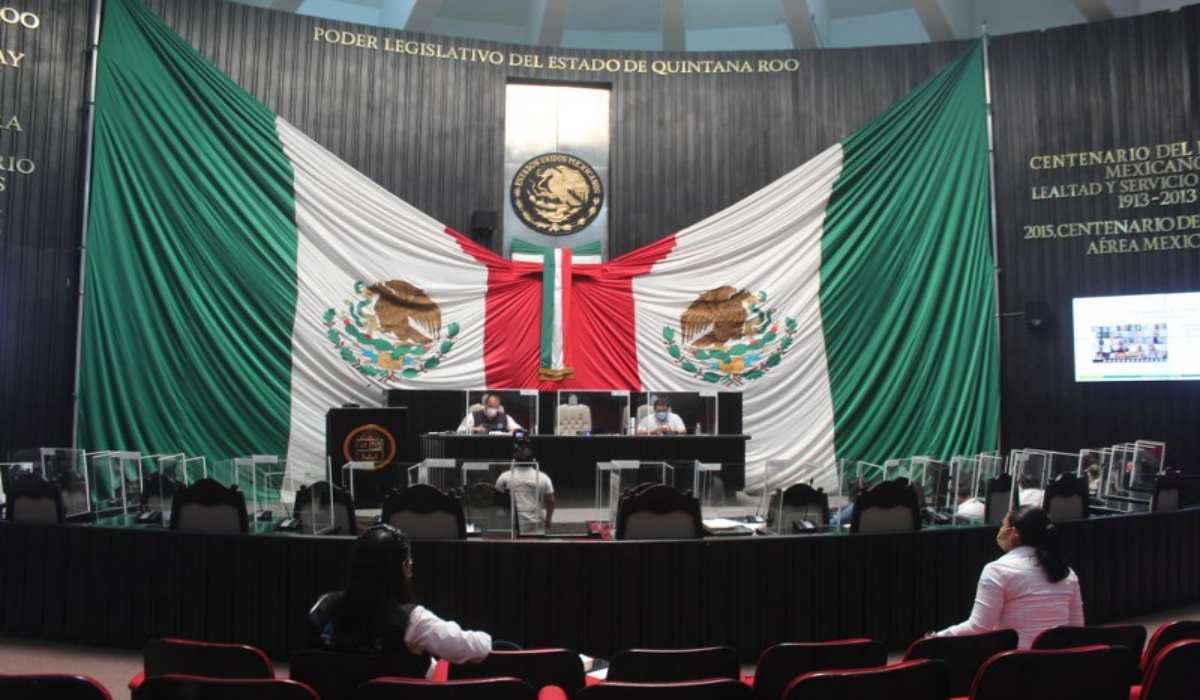 Durante su comparecencia, Eduardo Ortiz Jasso presentó un portafolio de mega-obras. Durante su comparecencia, Eduardo Ortiz Jasso presentó un portafolio de mega-obras.