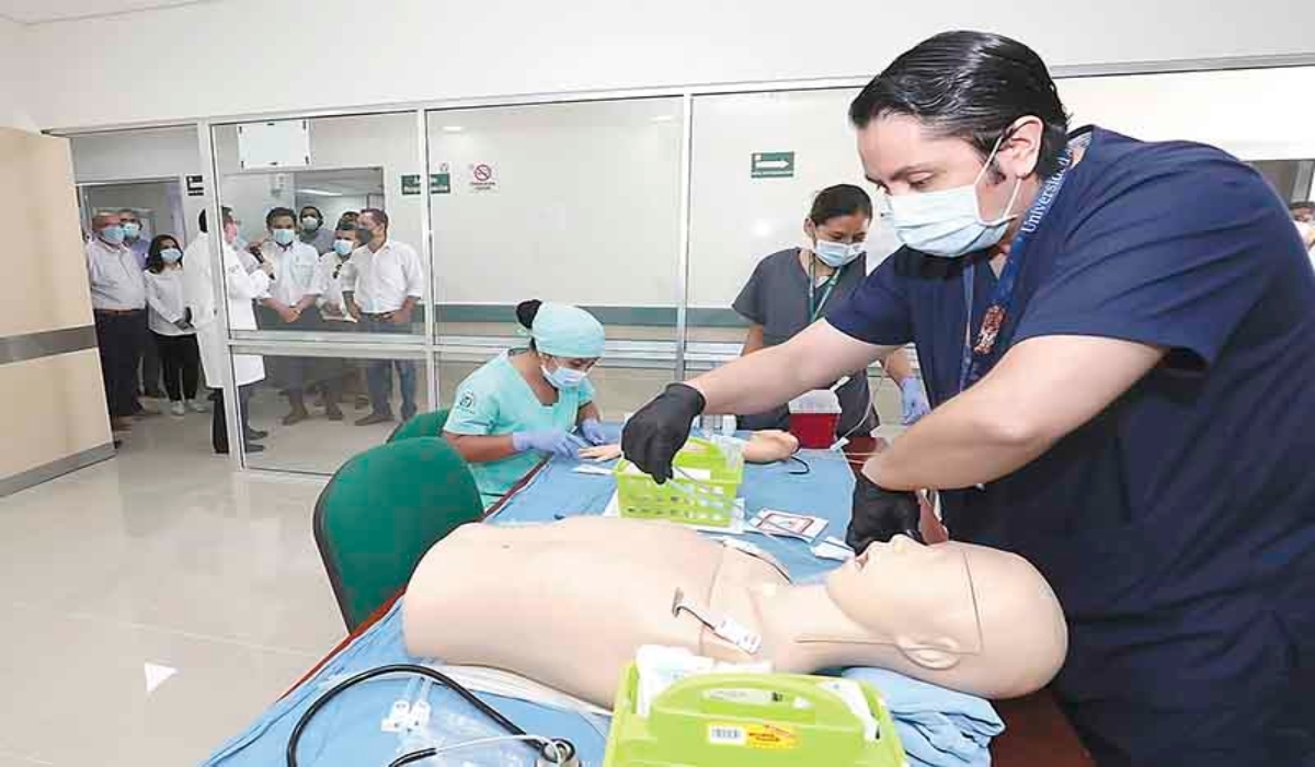 Los alumnos llevarán a cabo procedimientos muy similares a una cirugía de verdad. Los alumnos llevarán a cabo procedimientos muy similares a una cirugía de verdad.