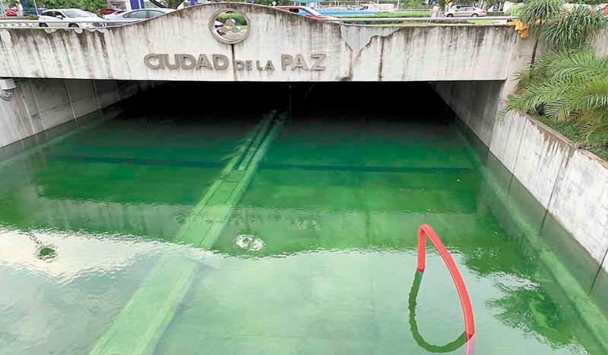 El nivel del agua tiene una profundidad de 2.30 metros.